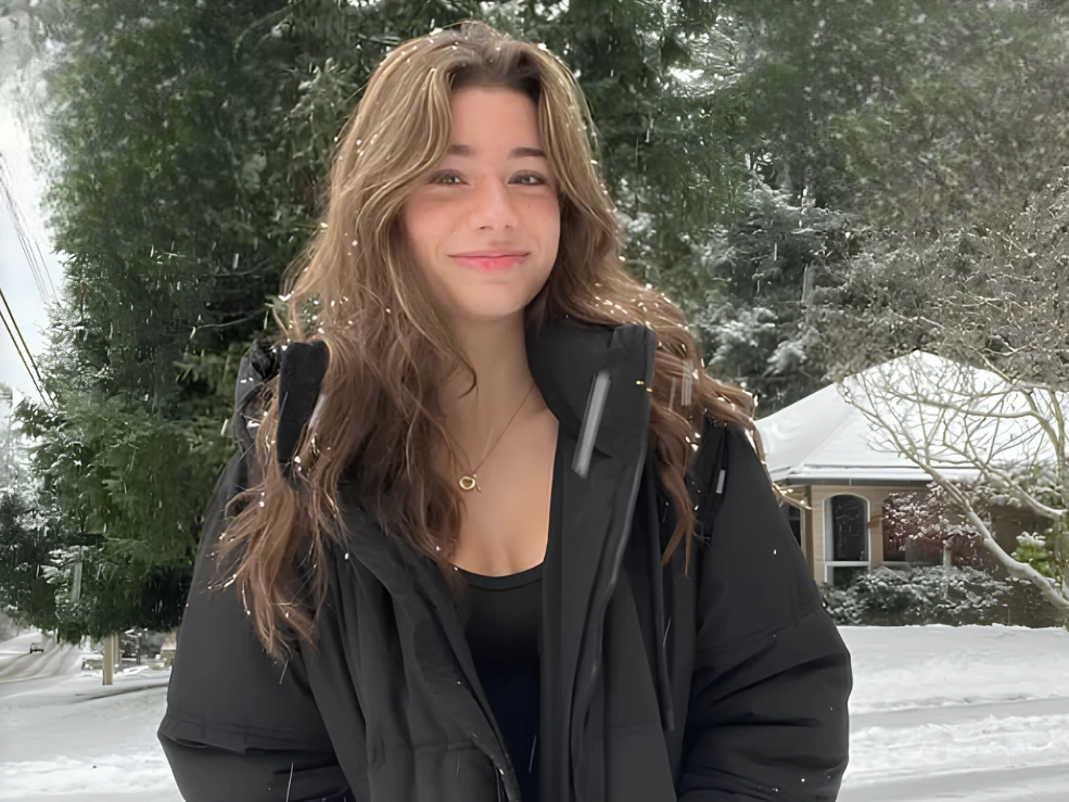 Mikayla campinos