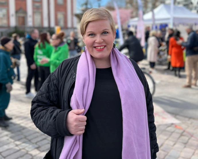 Annika saarikko pituus ja paino