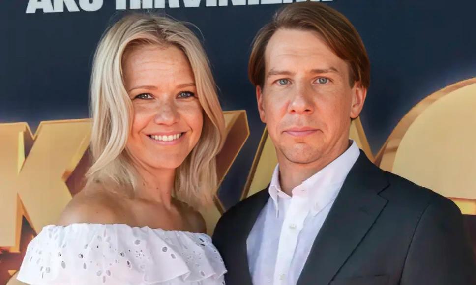 Aku hirviniemi vaimo